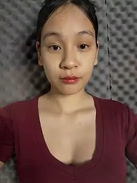 Snapshot of -Hicici- chatting on June 26, 2026, 1:55 am -Hicici- online show from June 26, 2026, 1:55 am