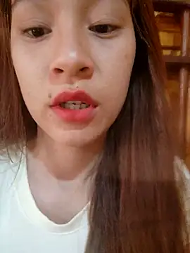 Snapshot of -Hicici- chatting on July 9, 2026, 12:00 am -Hicici- online show from July 9, 2026, 12:00 am