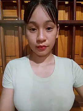 Snapshot of -Hicici- chatting on July 10, 2026, 12:05 pm -Hicici- online show from July 10, 2026, 12:05 pm