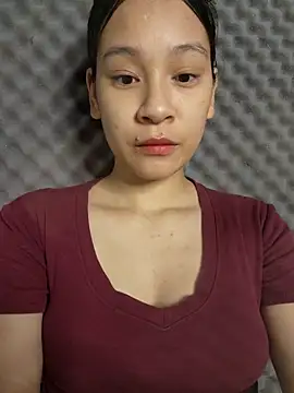 Snapshot of -Hicici- chatting on June 27, 2026, 12:49 am -Hicici- online show from June 27, 2026, 12:49 am