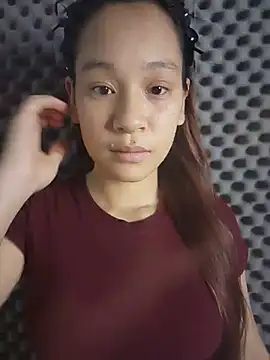 Snapshot of -Hicici- chatting on July 30, 2026, 11:59 pm -Hicici- online show from July 30, 2026, 11:59 pm