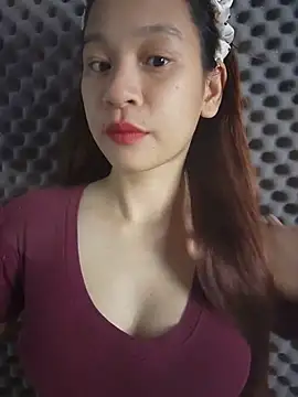Snapshot of -Hicici- chatting on July 31, 2026, 11:57 pm -Hicici- online show from July 31, 2026, 11:57 pm