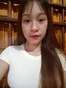 Snapshot of -Hicici- chatting on July 5, 2026, 11:33 pm -Hicici- online show from July 5, 2026, 11:33 pm