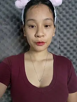 Snapshot of -Hicici- chatting on July 2, 2026, 1:28 am -Hicici- online show from July 2, 2026, 1:28 am