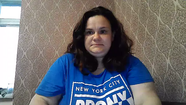 Snapshot of DollyGersonn chatting on June 23, 2026, 6:39 pm DollyGersonn online show from June 23, 2026, 6:39 pm