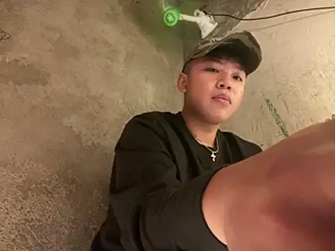 urasianrey online show from April 3, 2026, 5:08 pm