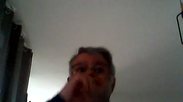 Snapshot of oura chatting on May 16, 2026, 6:56 am oura online show from May 16, 2026, 6:56 am