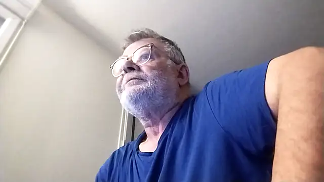 Snapshot of oura chatting on April 19, 2026, 4:02 am oura online show from April 19, 2026, 4:02 am