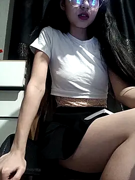 Rina 333 online show from March 10, 2026, 1:26 pm