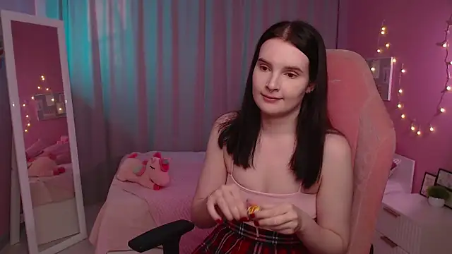 Kristen Bellle online show from April 1, 2026, 1:08 am