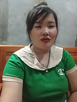 Snapshot of Irene-01 chatting on June 27, 2026, 2:01 pm Irene-01 online show from June 27, 2026, 2:01 pm