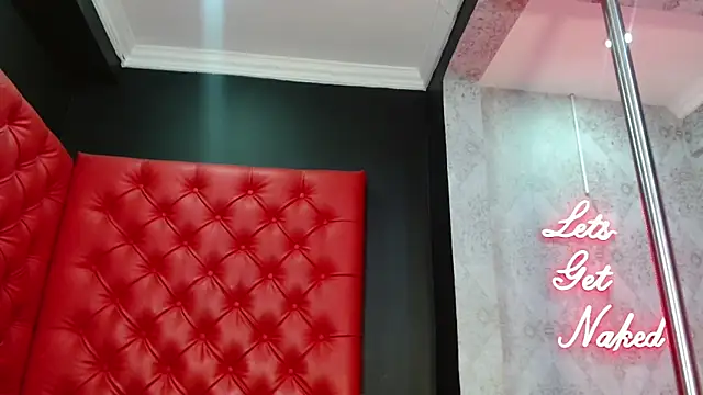 LadyMiax online show from March 21, 2026, 8:19 am