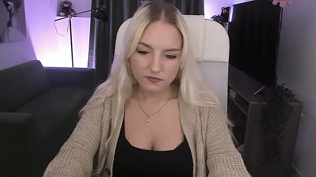 ViolaMore online show from April 4, 2026, 5:30 pm