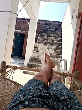 Desii rockstarr online show from April 1, 2026, 3:41 am