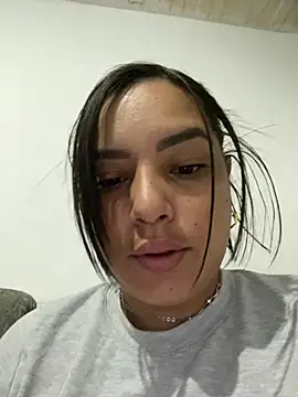 Kira33  online show from April 3, 2026, 12:11 pm