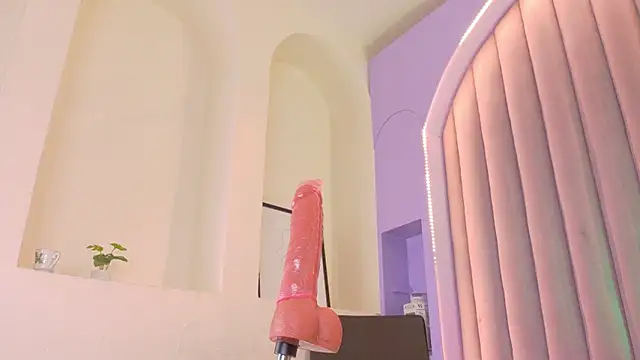 Snapshot of Meganlove__ chatting on June 3, 2026, 2:56 am Meganlove online show from June 3, 2026, 2:56 am
