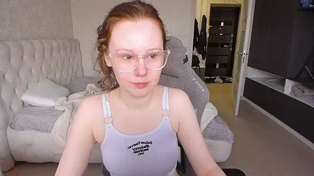 Snapshot of NikiCozy chatting on May 2, 2026, 1:11 am NikiCozy online show from May 2, 2026, 1:11 am