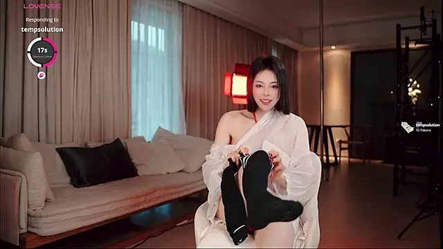 Snapshot of jiayao1999 chatting on May 17, 2026, 10:04 am jiayao1999 online show from May 17, 2026, 10:04 am