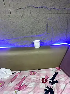 Snapshot of GiaRedd chatting on May 12, 2026, 12:33 pm GiaRedd online show from May 12, 2026, 12:33 pm