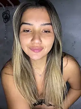 miicbebita online show from April 9, 2026, 2:45 pm