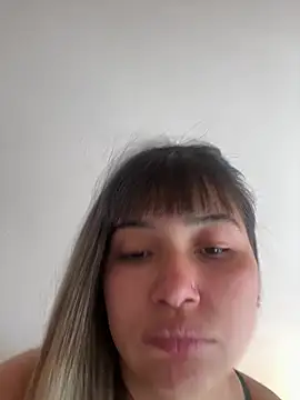 Snapshot of miicbebita chatting on May 12, 2026, 2:01 pm miicbebita online show from May 12, 2026, 2:01 pm