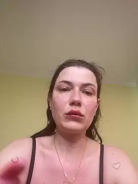 Snapshot of Cutee_Erika chatting on June 1, 2026, 11:43 am Cutee Erika online show from June 1, 2026, 11:43 am