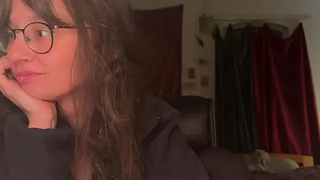 nyxo  online show from March 31, 2026, 11:07 pm