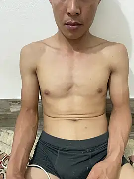 BigShot-Boy online show from April 13, 2026, 3:05 pm