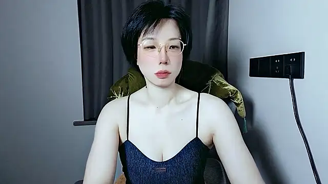 lin lin 520 520 online show from May 20, 2026, 4:04 pm