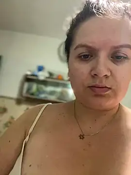 Snapshot of Nenssy555 chatting on August 1, 2026, 6:50 pm Nenssy555 online show from August 1, 2026, 6:50 pm