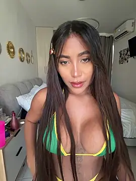 SaraValentina11 online show from April 1, 2026, 6:05 pm