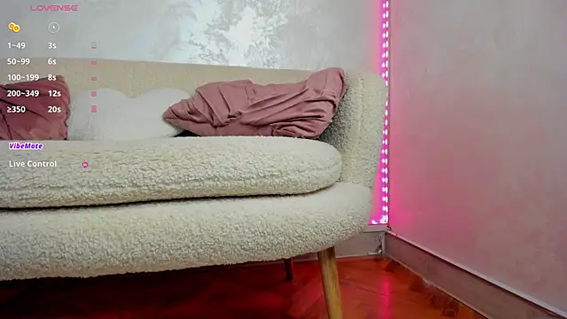 IvyTease  online show from May 22, 2026, 5:16 am