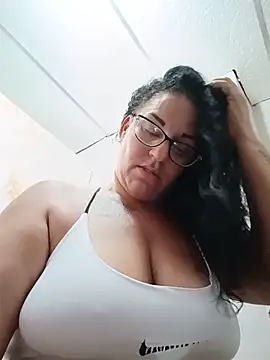 Snapshot of tugordita-hot chatting on May 30, 2026, 8:25 pm tugordita-hot online show from May 30, 2026, 8:25 pm