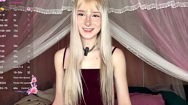 OnlyEva1 online show from April 6, 2026, 8:26 am