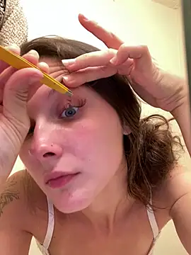 urfavgamergurl online show from July 28, 2026, 9:03 pm