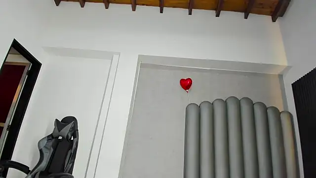 camilagrey  online show from March 19, 2026, 8:09 pm