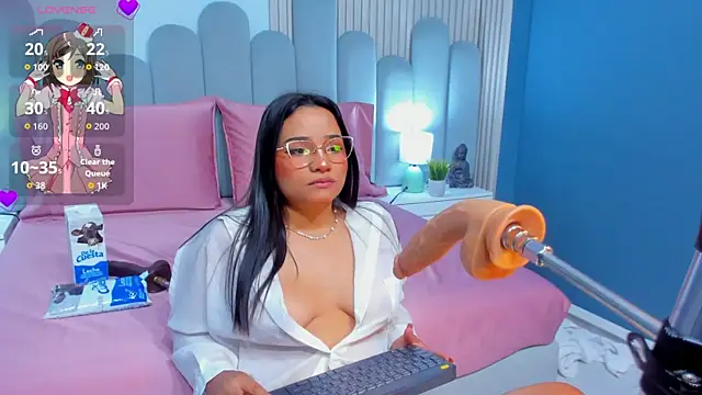 lia sucker online show from April 5, 2026, 3:13 am