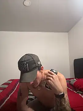 katyyanddixon online show from April 14, 2026, 7:35 am