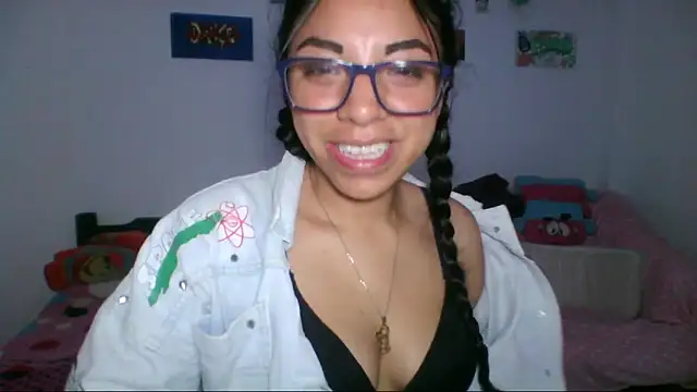 nataliesweet 22 online show from March 26, 2026, 1:04 am