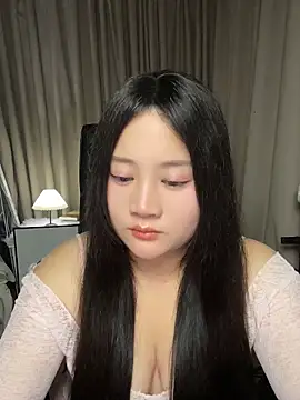 sisibaby20266 online show from April 17, 2026, 1:14 pm