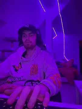 nomercy0807 online show from March 25, 2026, 10:08 pm