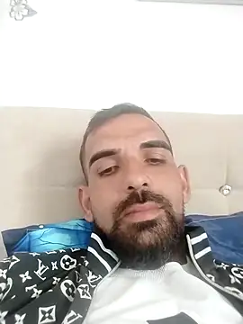 luys23 online show from April 13, 2026, 9:24 am