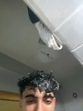 Achrafsad9i online show from April 6, 2026, 6:31 pm