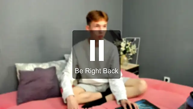 Snapshot of Mark_Brain chatting on June 17, 2026, 12:15 pm Mark Brain online show from June 17, 2026, 12:15 pm