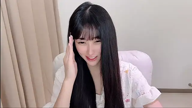 Snapshot of xiaooyee chatting on June 1, 2026, 3:22 pm xiaooyee online show from June 1, 2026, 3:22 pm