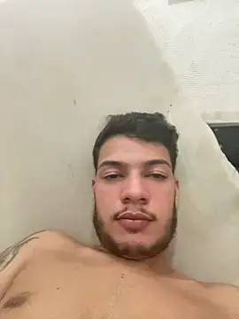 Snapshot of Jhonnylaionsousa chatting on March 13, 2026, 5:01 am Jhonnylaionsousa online show from March 13, 2026, 5:01 am