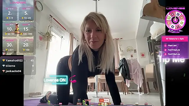 AtomBlondy online show from March 25, 2026, 1:21 pm