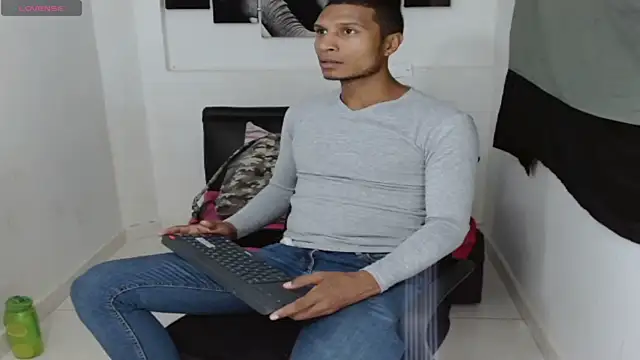 chrisramosv online show from March 25, 2026, 11:14 pm