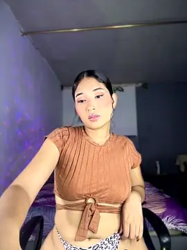 iamkyliewest online show from March 27, 2026, 8:26 am