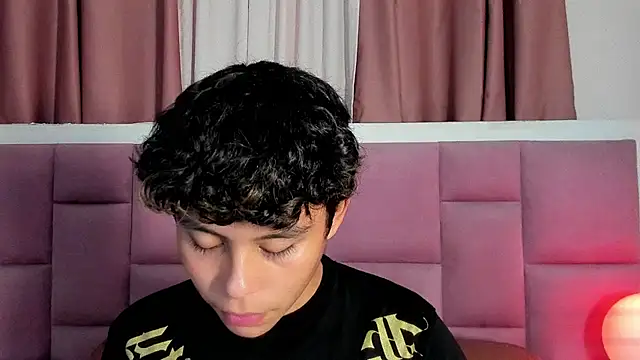 Snapshot of chico_medusa chatting on May 11, 2026, 8:39 pm chico medusa online show from May 11, 2026, 8:39 pm